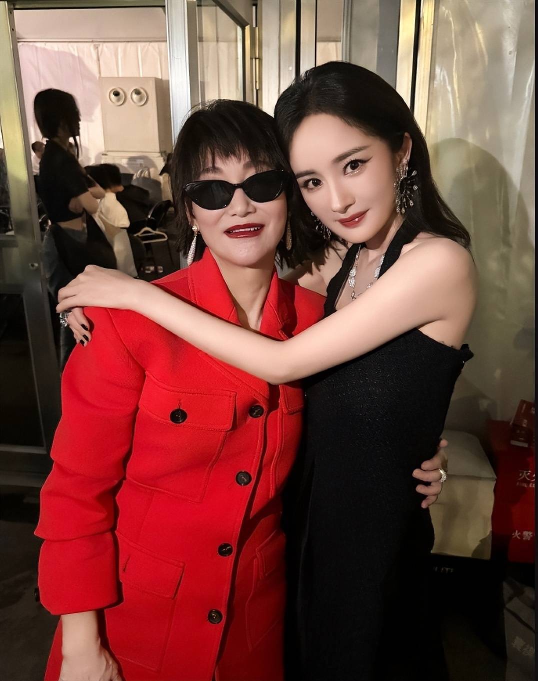 惠英红口误、章子怡后台话家常，华表奖的细节拉开另一个电影圈（组图） - 7