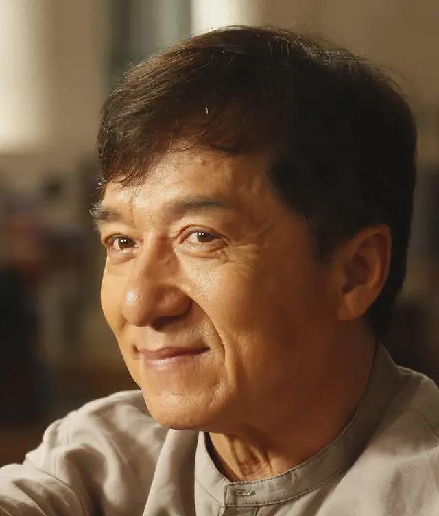 风流成性？成龙被曝与吕秀菱有私生子，房祖名真的成“弃子”？（组图） - 24