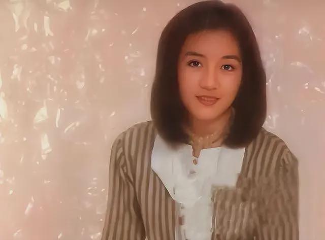 风流成性？成龙被曝与吕秀菱有私生子，房祖名真的成“弃子”？（组图） - 19