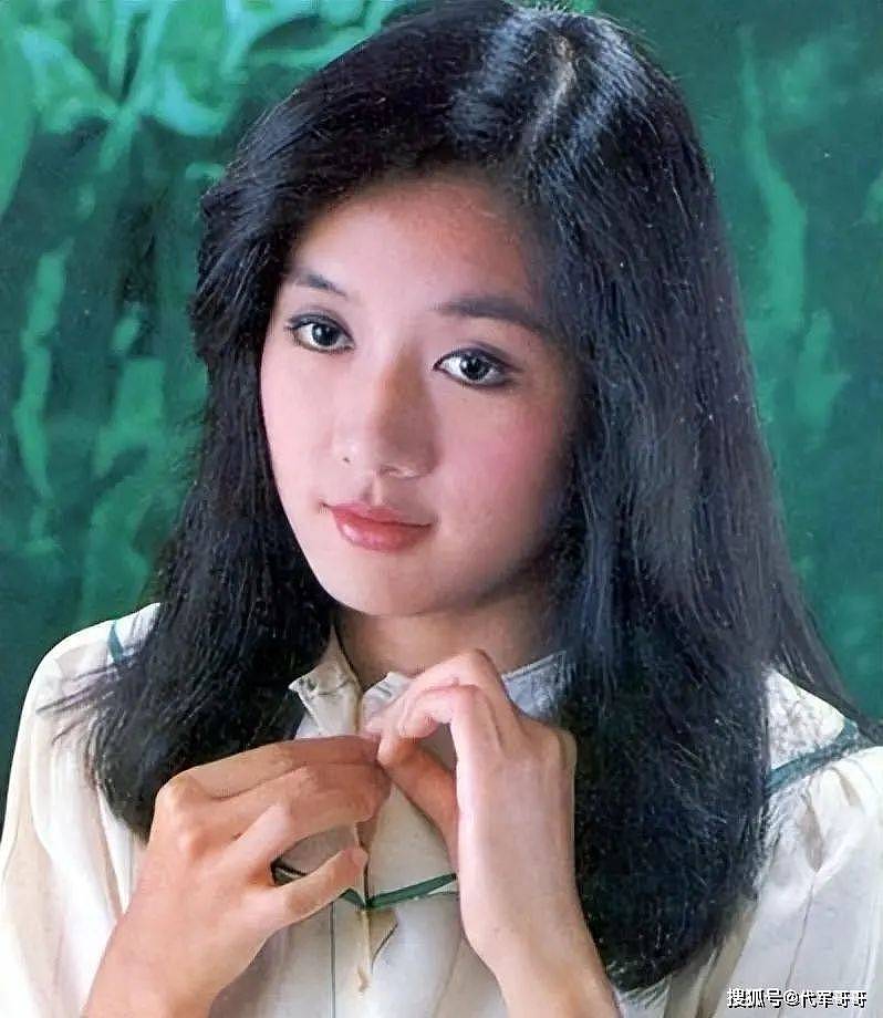 吕秀菱：曾红过林青霞倒追成龙，如今63岁成冻龄（组图） - 4