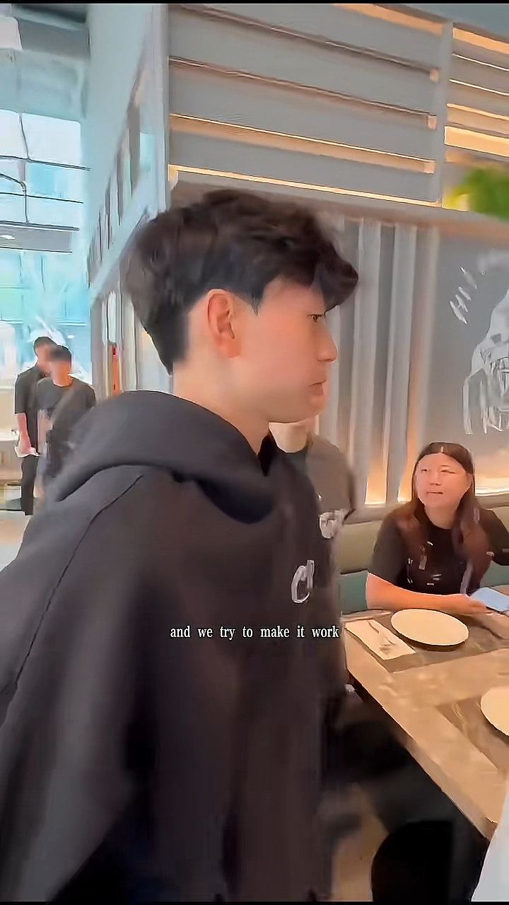 谢霆锋演唱会孩子也来捧场！父子同框颜值爆灯一画面证关系密切（组图） - 16