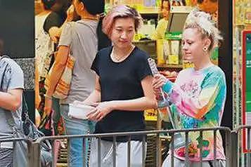 成龙又有私生子了！疑似今年相认，送28亿家产赔偿？（组图） - 73