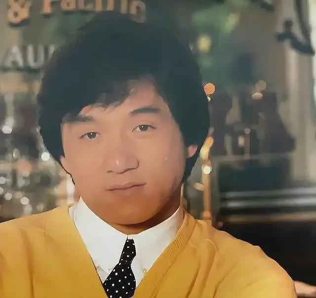 风流成性？成龙被曝与吕秀菱有私生子，房祖名真的成“弃子”？（组图） - 27