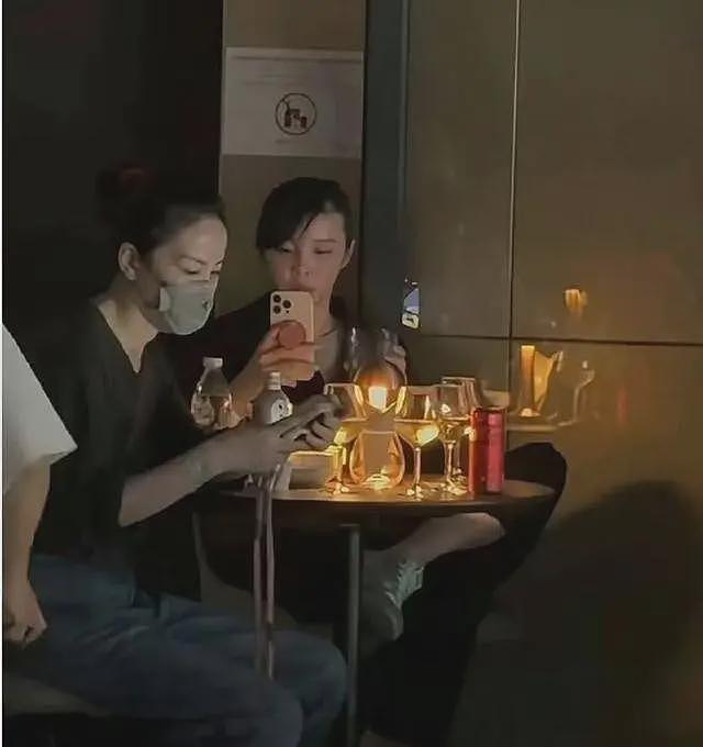 王菲入不了谢家门原因曝光，谢霆锋演唱会，狄波拉态度表明一切（组图） - 2
