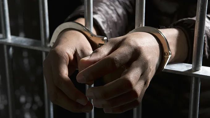 震惊！“罪犯”重返社区！精神失常判无罪！亚裔老人一键输错，15万养老金被他人挥霍！银行：不负责！新西兰重启囚犯投票禁令！（组图） - 6