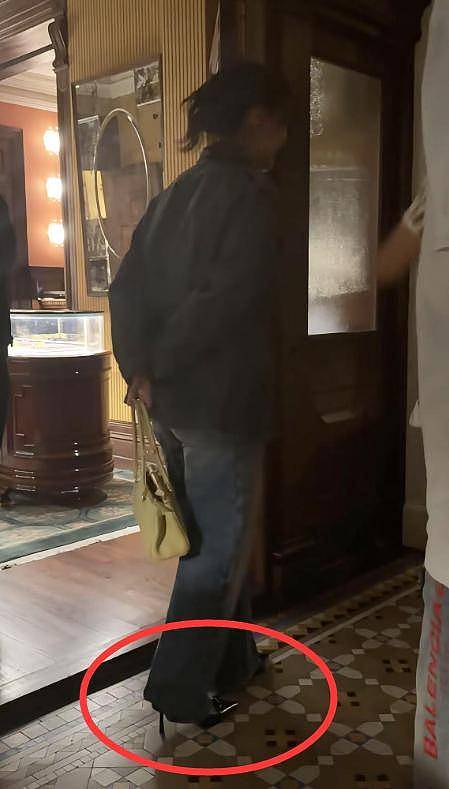 贾玲在上海庆生，与男友人吃烛光晚餐，素颜很真实（组图） - 10