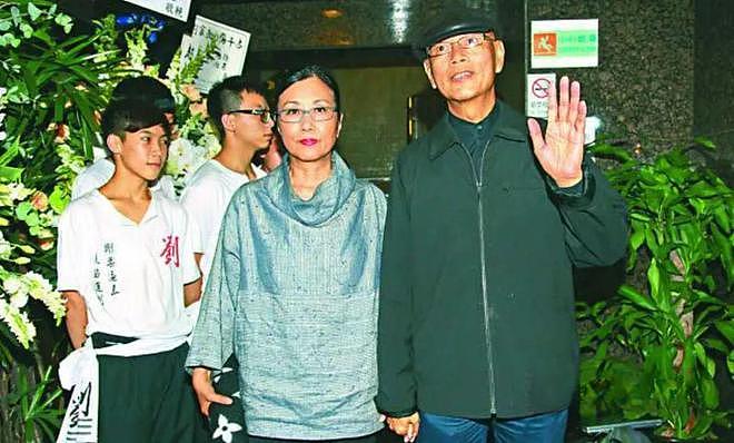 身世惊人，葬礼上掀桌！“香港最不好惹的女人”翁静晶人生传奇（组图） - 136