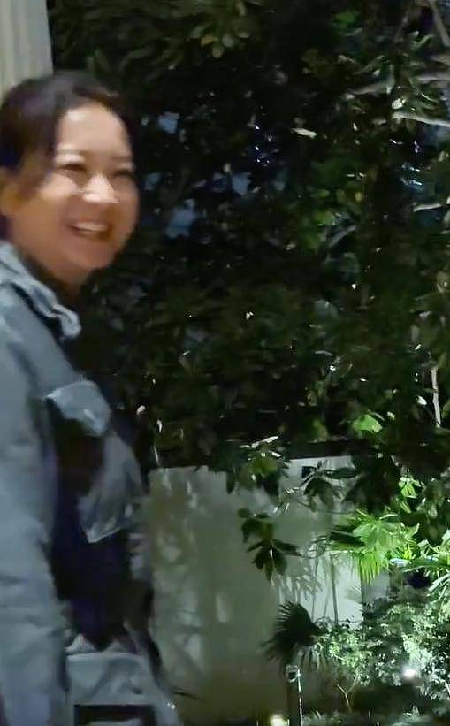 贾玲在上海庆生，与男友人吃烛光晚餐，素颜很真实（组图） - 12