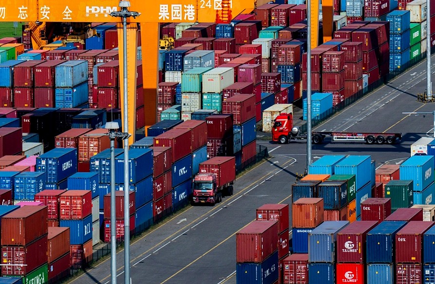 路透：中国正低调制定白名单， 列可豁免关税美国产品！特朗普：中国活该吞145%关税（视频/组图） - 1