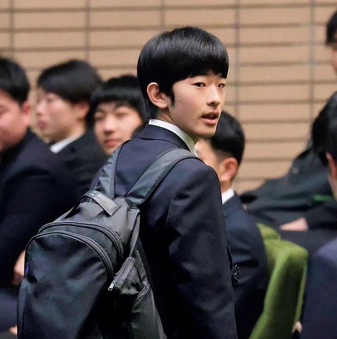中国留学生偷拍太子24小时曝最真实照片,日媒高呼动摇日本王室根基(组图) - 3