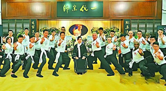 身世惊人，葬礼上掀桌！“香港最不好惹的女人”翁静晶人生传奇（组图） - 130