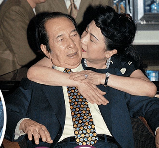 身世惊人，葬礼上掀桌！“香港最不好惹的女人”翁静晶人生传奇（组图） - 42