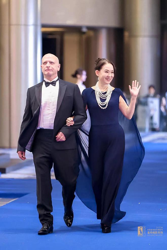 身世惊人，葬礼上掀桌！“香港最不好惹的女人”翁静晶人生传奇（组图） - 233