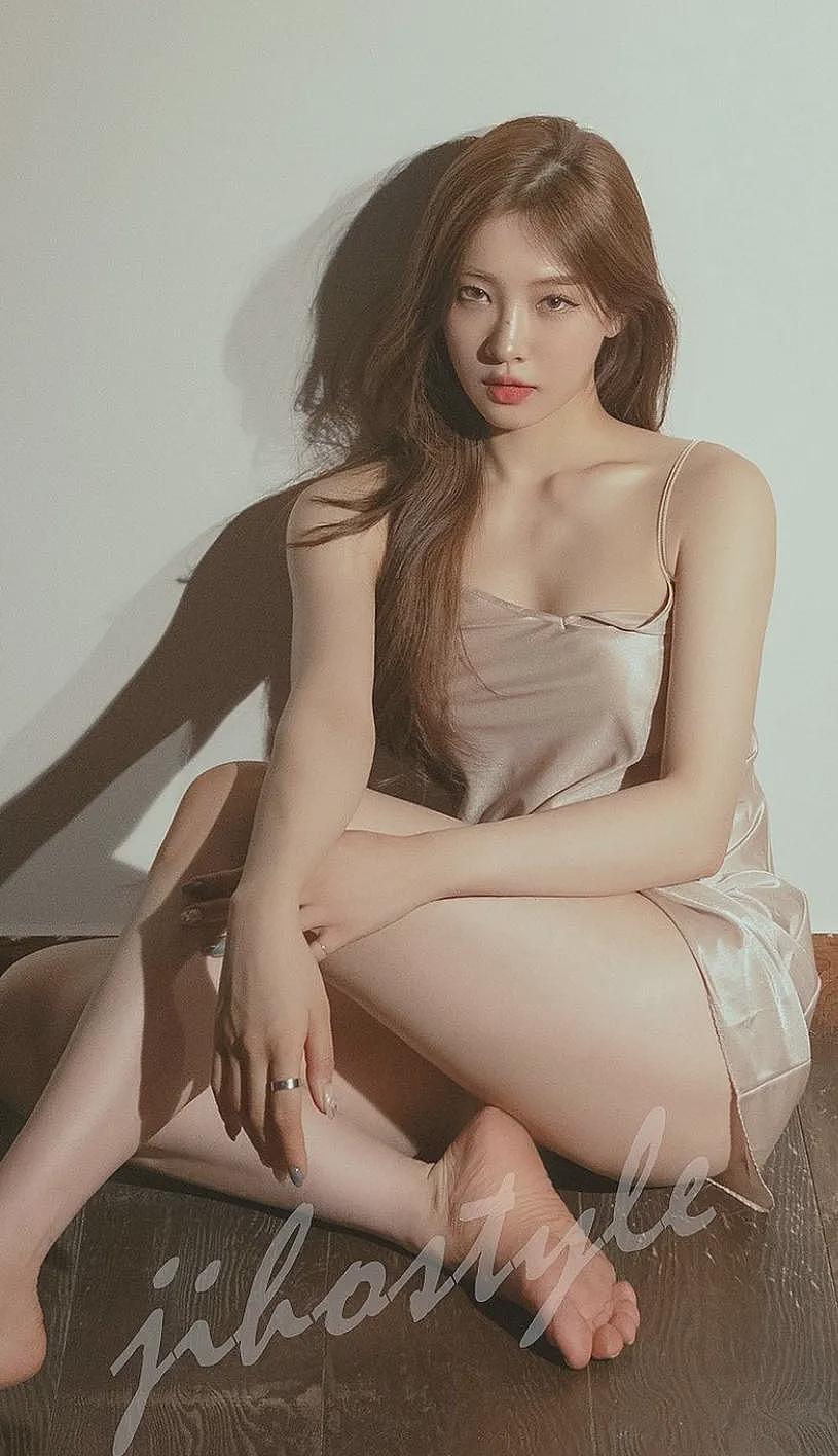 【美女】D杯+翘臀，倒三角+S曲线…这身材谁能顶住（组图） - 26