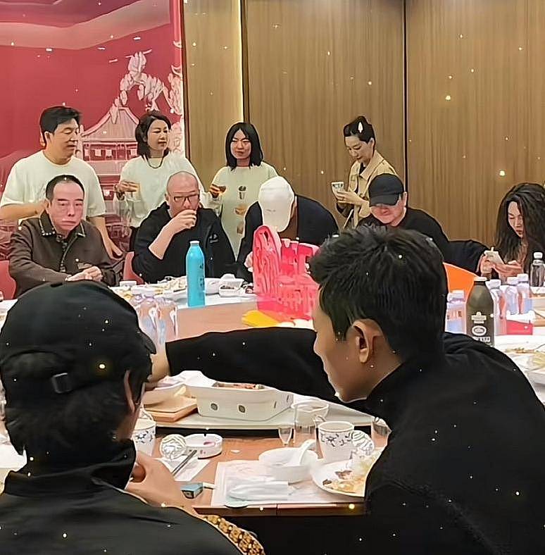 黄渤华表奖尽地主之谊，陈凯歌管虎对饮（组图） - 14