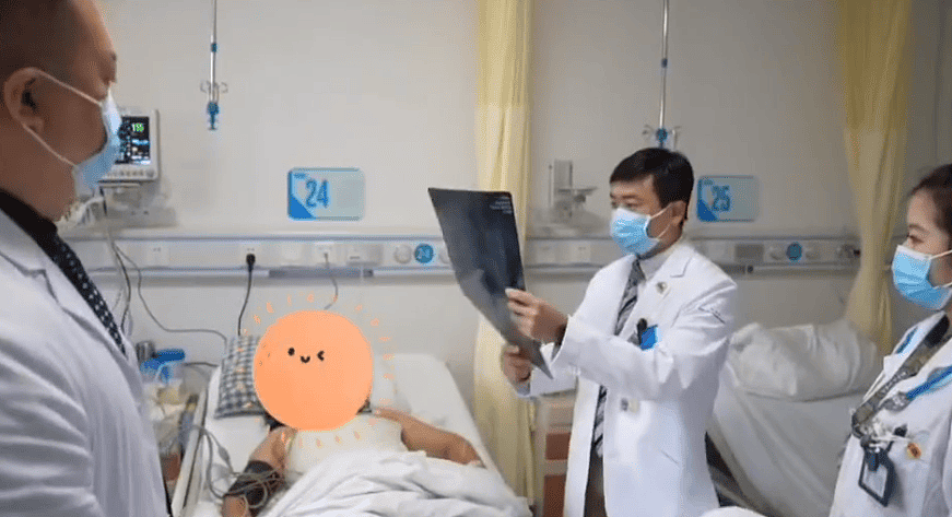 别再骂协和了，董袭莹的实习经历也不靠谱（组图） - 3