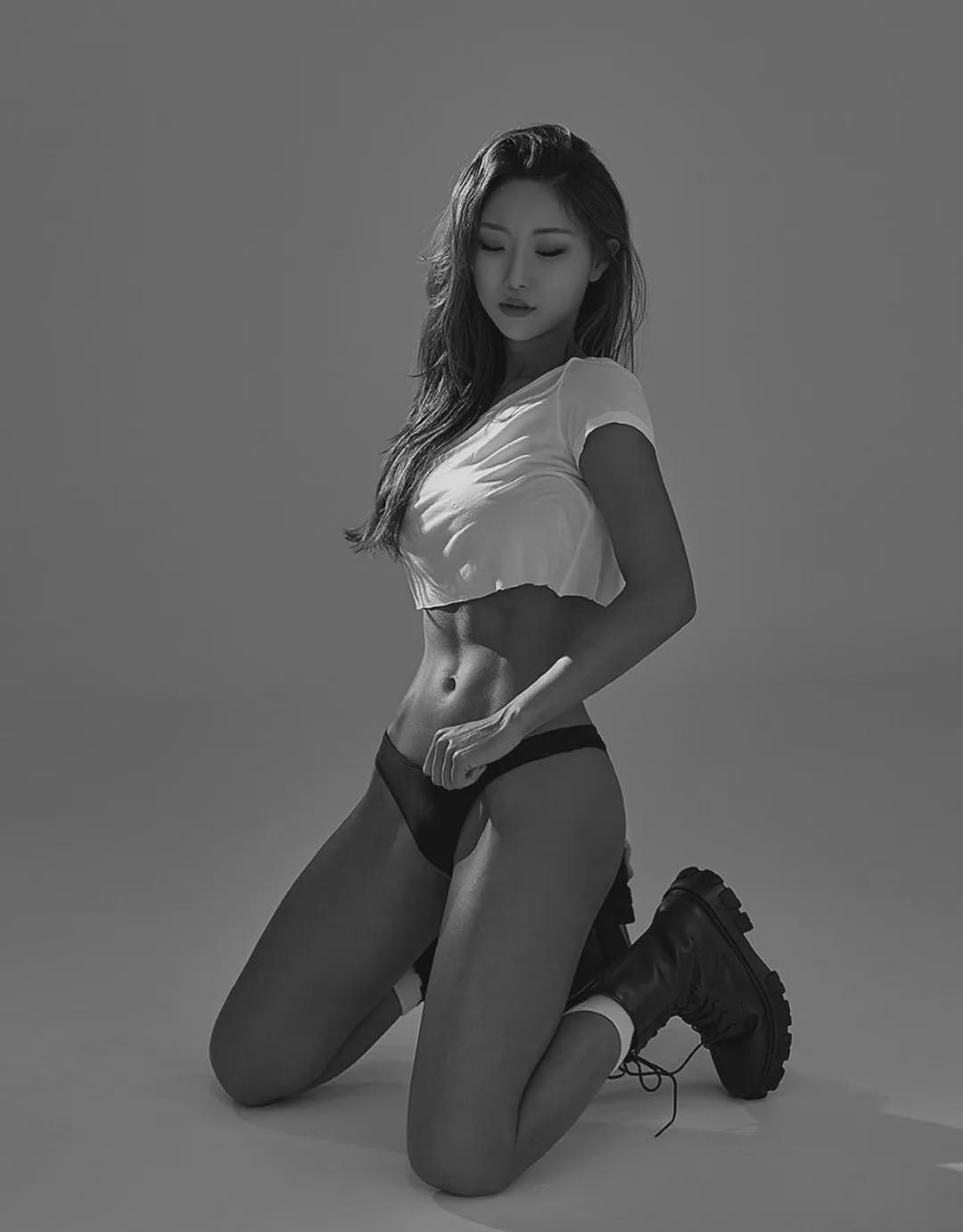 【美女】36D+大长腿+蜜桃臀，一身惊艳线条凸显完美曲线，网友：这才是真正的健身女神（组图） - 6