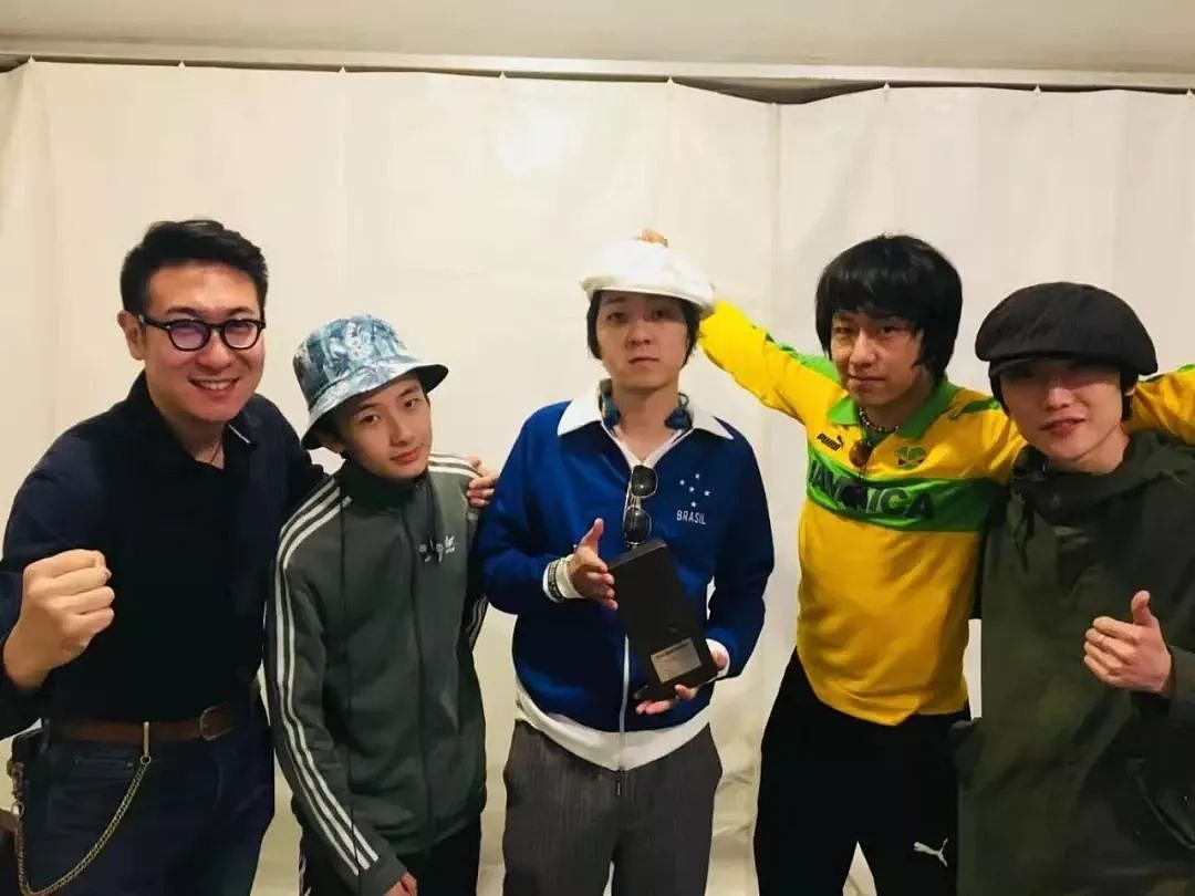 董小姐暴雷,背后这个“双面男人”,不简单(组图) - 9