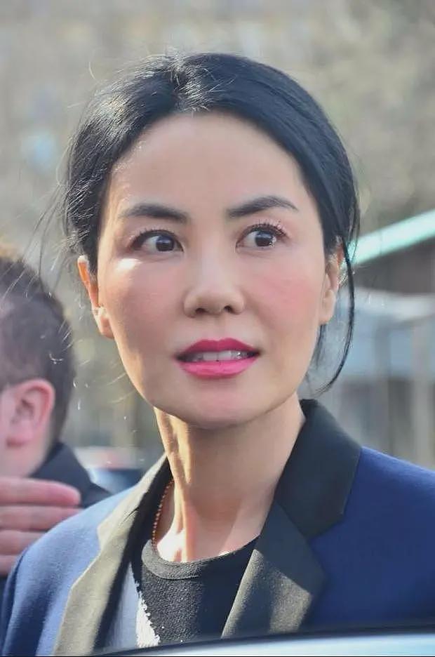 张柏芝究竟输在哪？路人镜头才是照妖镜，突然理解谢霆锋的专一了（组图） - 51