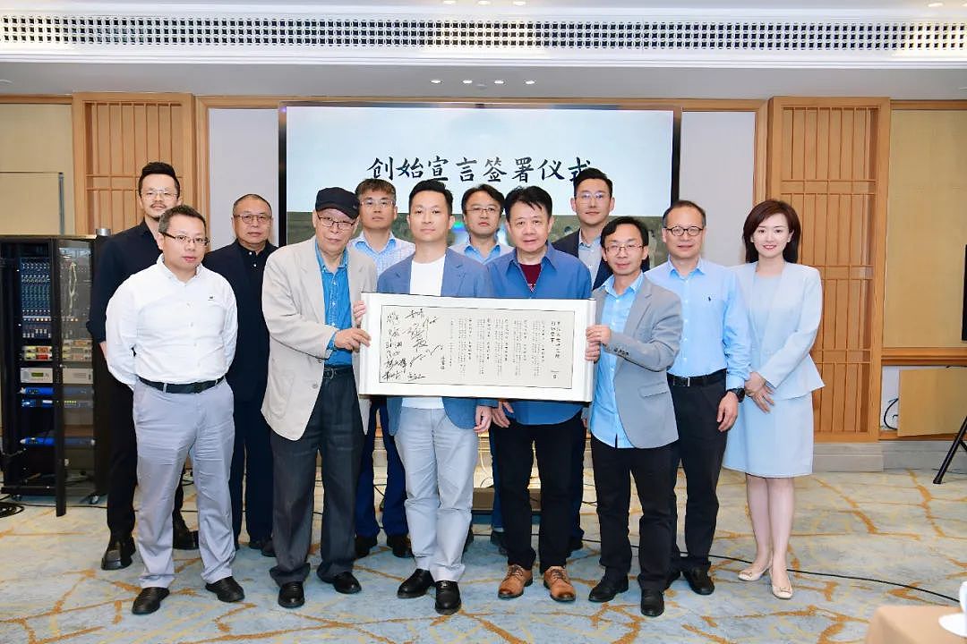 逆行的孤勇者:老板电器用“AI+烹饪”进化穿越周期(组图) - 6