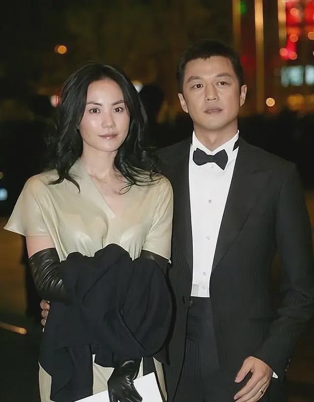 张柏芝究竟输在哪？路人镜头才是照妖镜，突然理解谢霆锋的专一了（组图） - 24