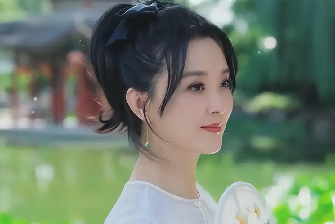 继子扇她巴掌？嫁入豪门被刁难，美艳百亿阔太也缺钱了？（组图） - 10
