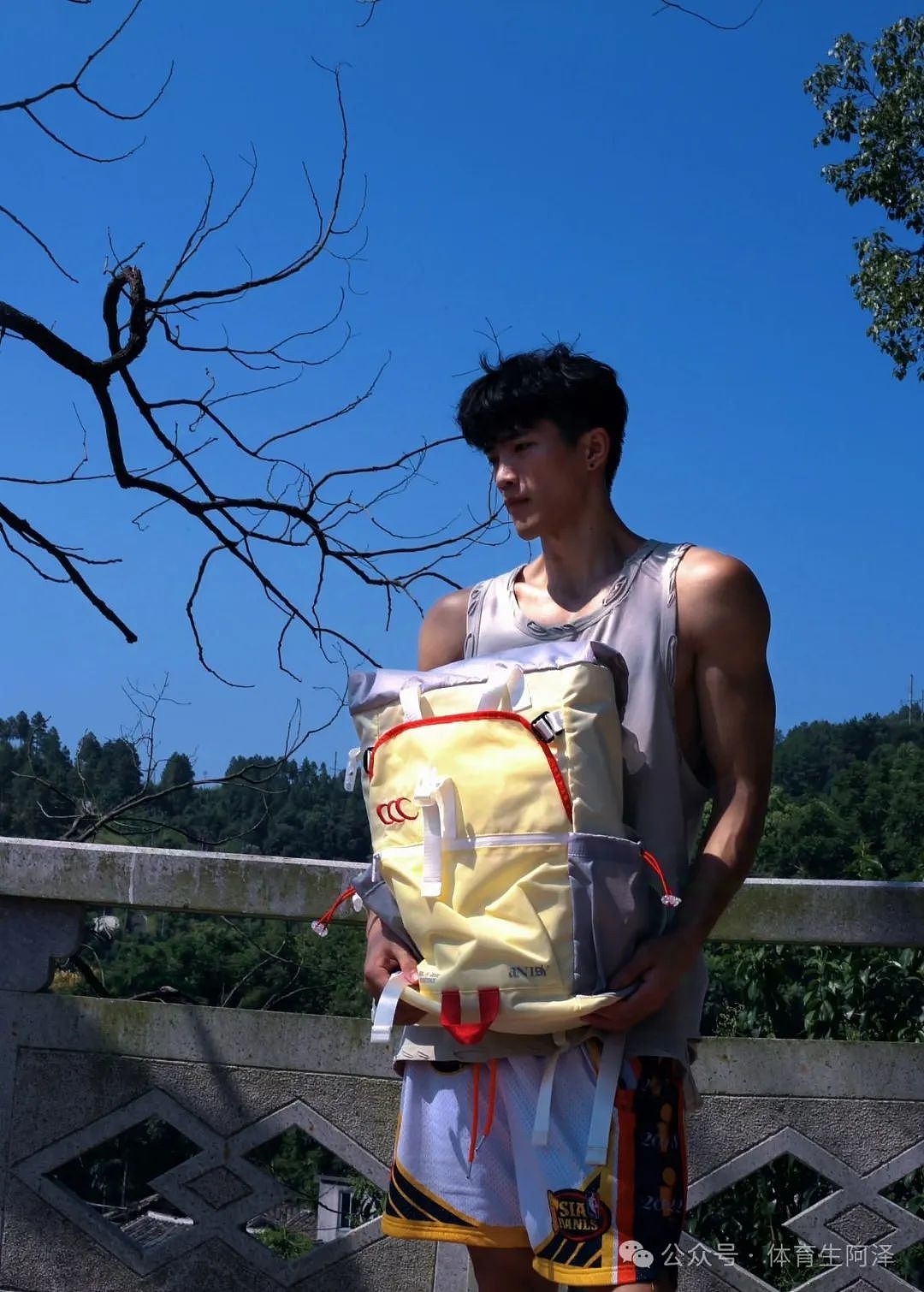 【帅哥】山东省级篮球比赛金牌,腹肌黑皮篮球体育生超级诱惑...(组图) - 8
