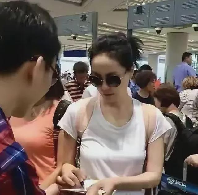 张柏芝究竟输在哪？路人镜头才是照妖镜，突然理解谢霆锋的专一了（组图） - 52