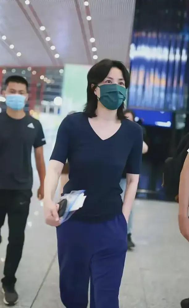 张柏芝究竟输在哪？路人镜头才是照妖镜，突然理解谢霆锋的专一了（组图） - 49