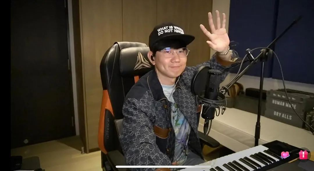 瘦如孙燕姿也难逃中年发福!这些明星突然治好了我的身材焦虑……(组图) - 12