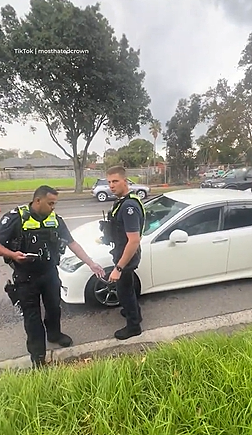 事发东南区！墨尔本交警骂司机白痴，却获网友力挺：需要更多这样的警察！（组图） - 2