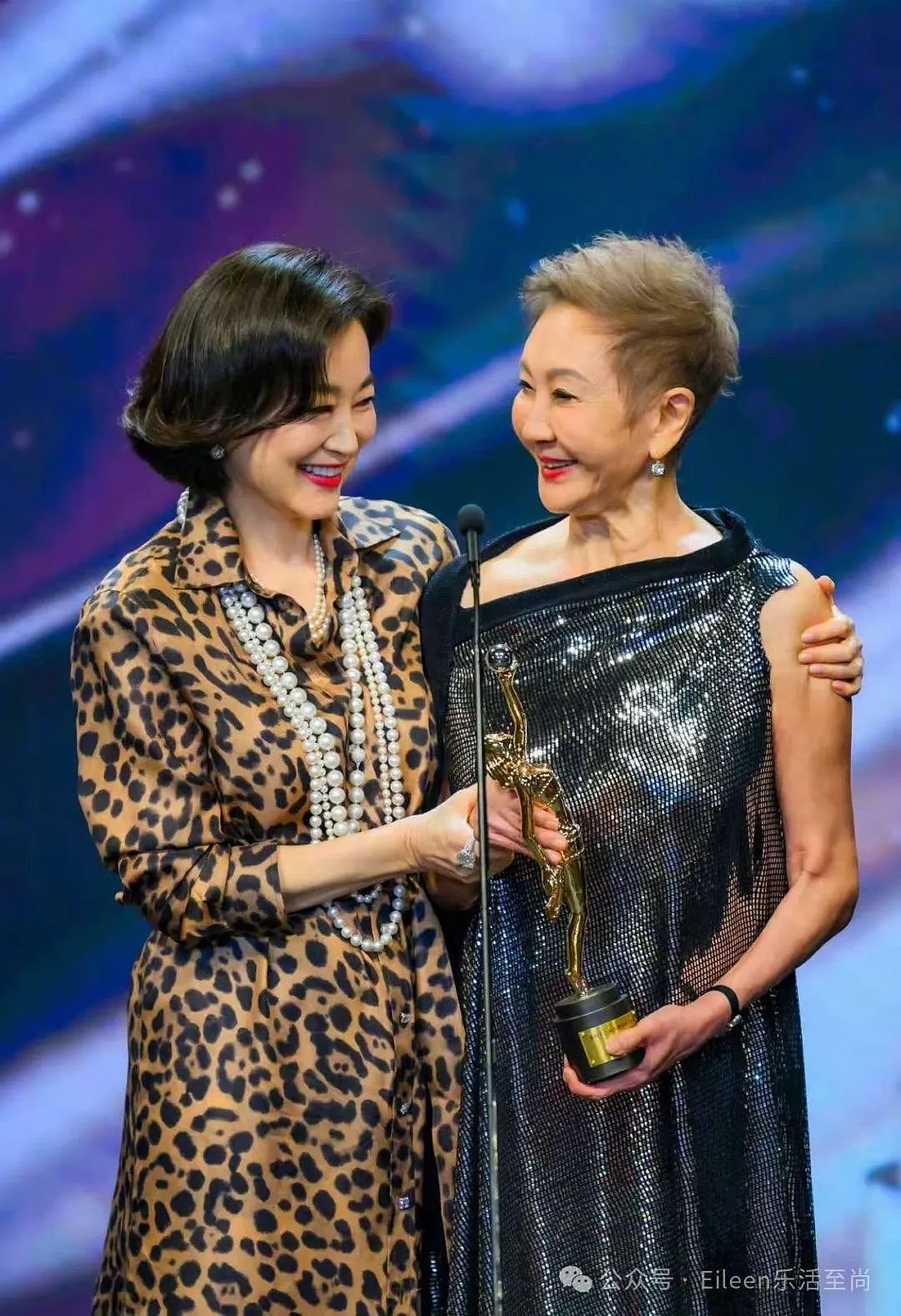 被渣35年又再同台？前夫走低顶级女大佬却为何比女神闺蜜还美？（组图） - 4