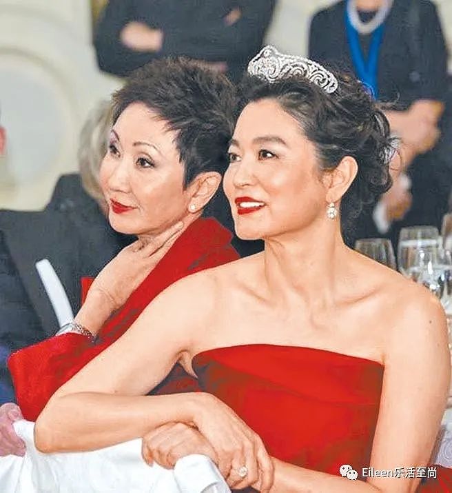 被渣35年又再同台？前夫走低顶级女大佬却为何比女神闺蜜还美？（组图） - 6