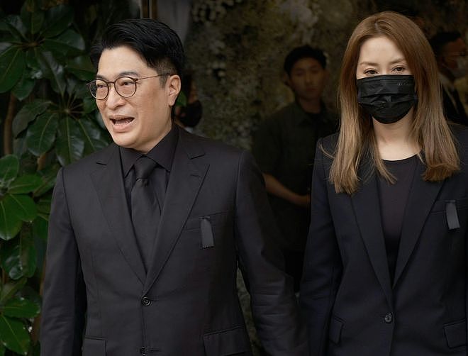 徐子淇写信悼念李兆基称其为父亲：您是恐龙老爷，在世上已经绝种（组图） - 6