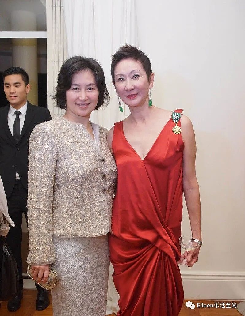 被渣35年又再同台？前夫走低顶级女大佬却为何比女神闺蜜还美？（组图） - 8