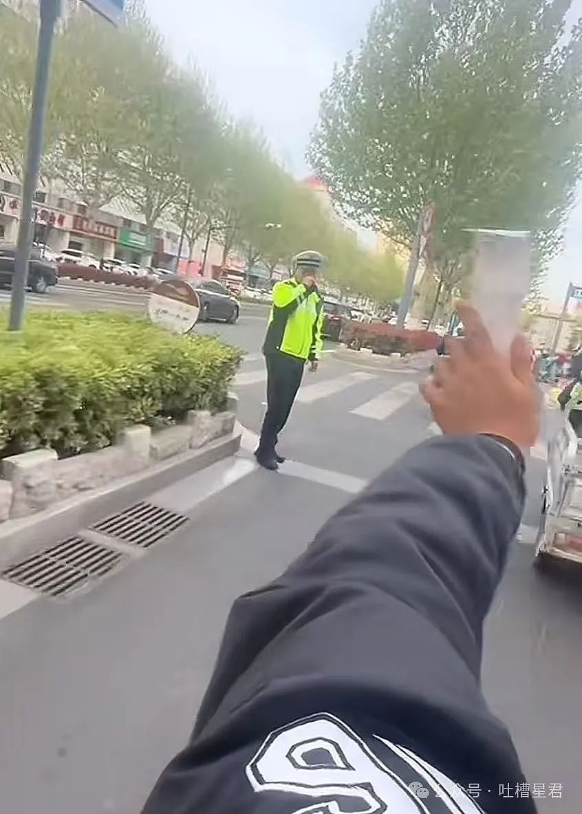 【爆笑】“五一出去玩男友只订便宜酒店...?”网友:啊啊啊原来你们谈的是这种(组图) - 103