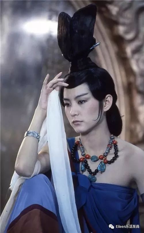 被渣35年又再同台？前夫走低顶级女大佬却为何比女神闺蜜还美？（组图） - 45