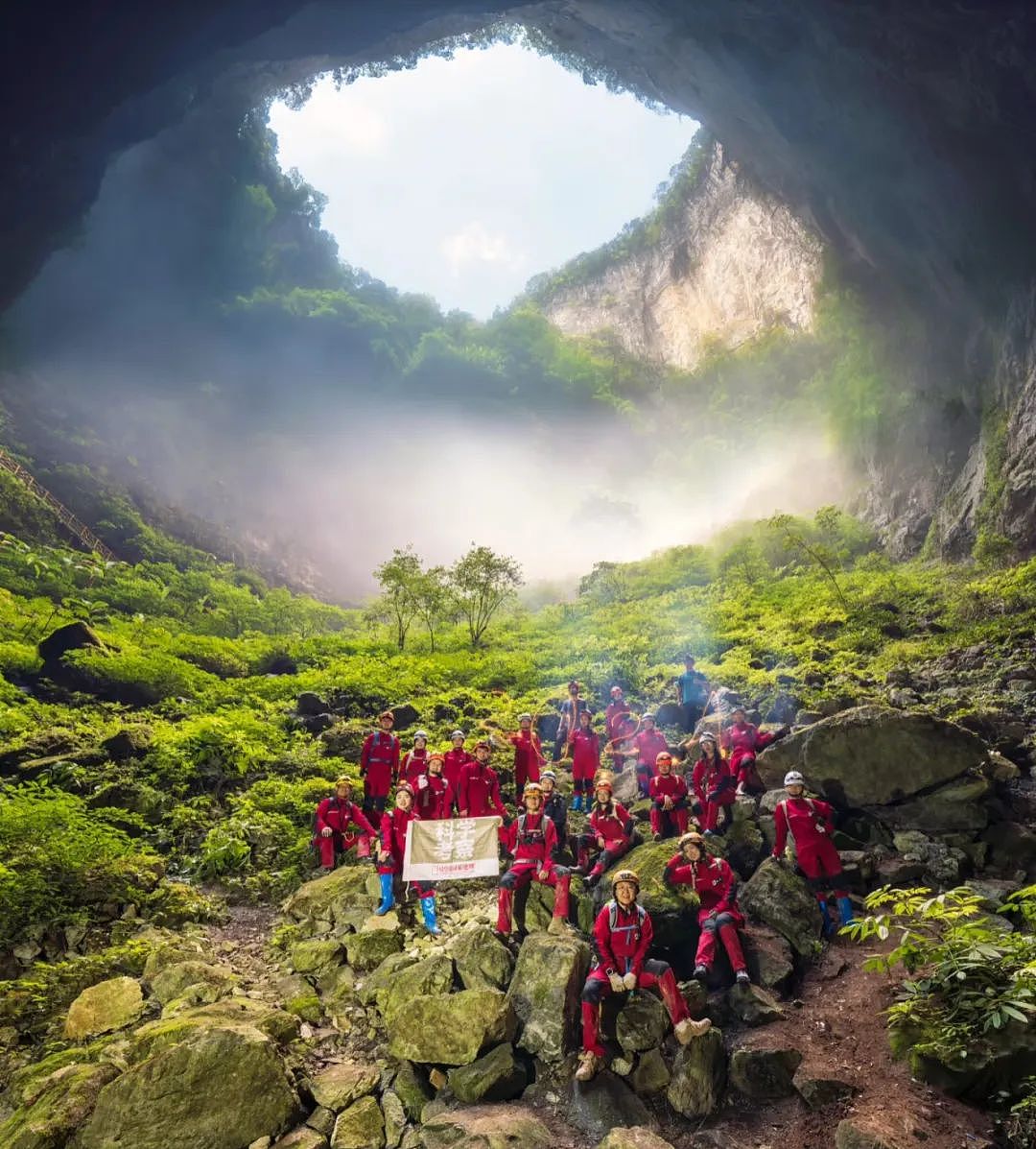第一批参加科考旅行的中产,已经返贫了(组图) - 16