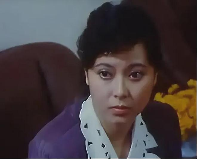唐国强和壮丽近照曝光！61岁壮丽一身藏蓝长裙，头发乌黑浓密（组图） - 3