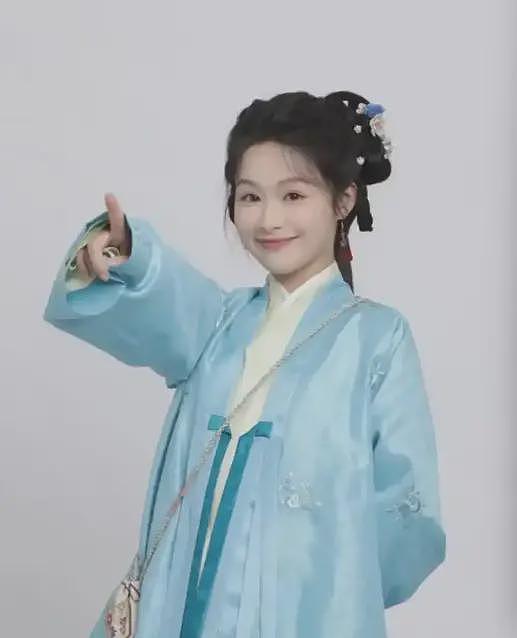 短剧女演员困境:要学历有硕士,要演技有科班,要番位只有18线(组图) - 27