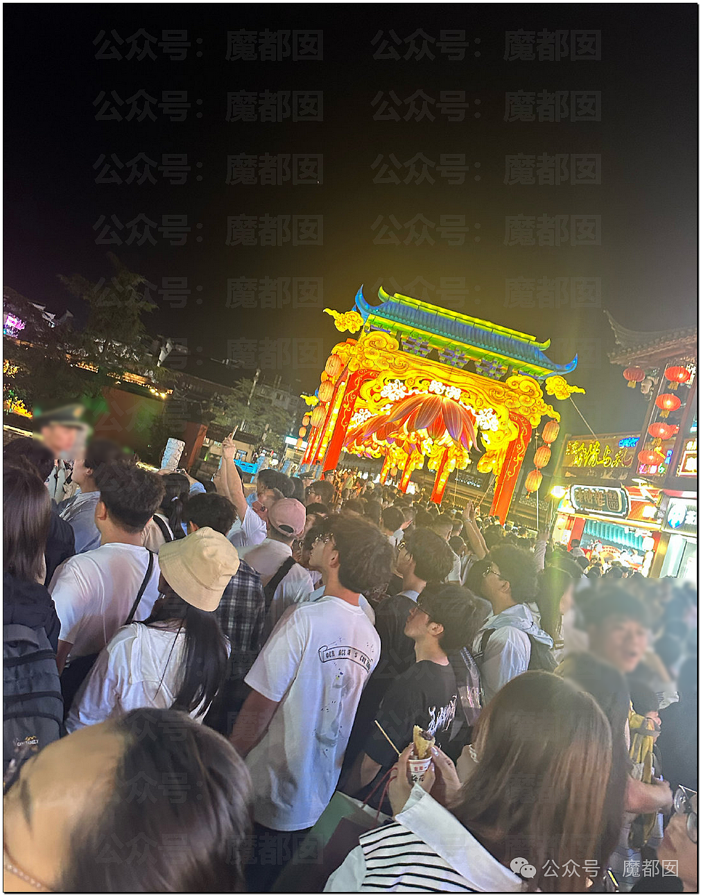 五一假期末尾更疯狂!国内景区人流量再攀高峰,心肝脾肺肾都挤出来(视频/组图) - 98