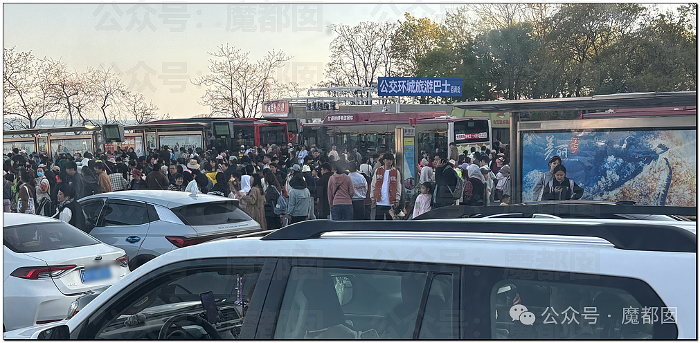 五一假期末尾更疯狂!国内景区人流量再攀高峰,心肝脾肺肾都挤出来(视频/组图) - 105