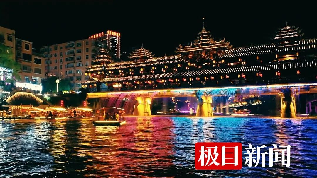 酒店爆满,游客求助文旅局,最后免费住进局长家!多地景点“约满、售罄”,敦煌多个景区关闭(组图) - 9