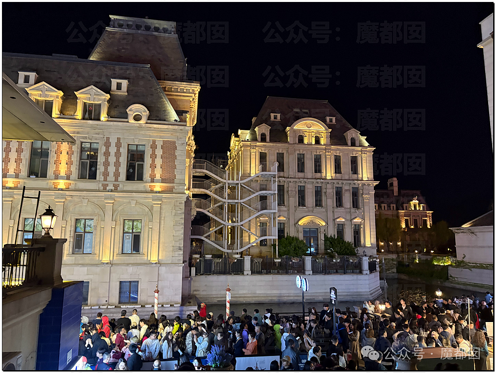 五一假期末尾更疯狂!国内景区人流量再攀高峰,心肝脾肺肾都挤出来(视频/组图) - 112