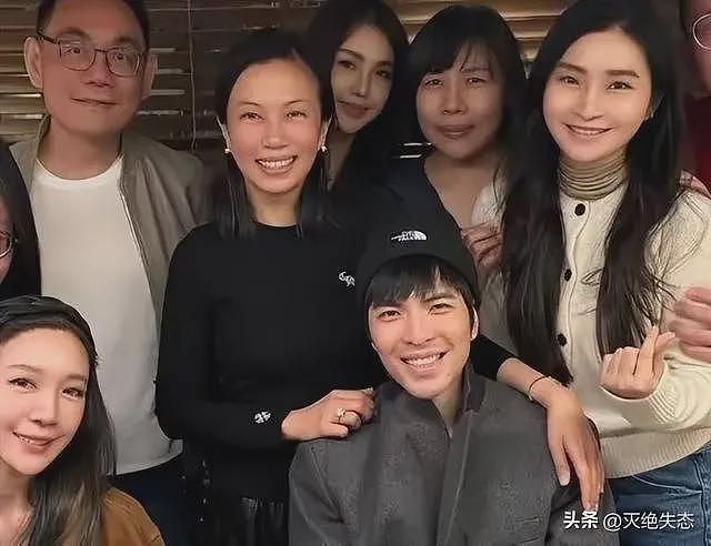 萧敬腾说“和51岁妻子在一起很恶心”，话一出口，网友都坐不住了（组图） - 9