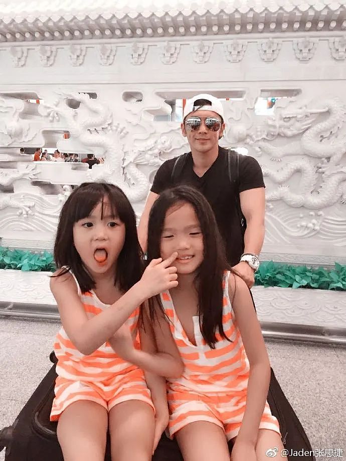 看到钟丽缇三个女儿同框，才明白女儿要怎么养……（组图） - 30