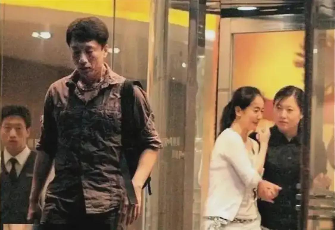 人前正经人后疯狂，靠美貌同多个男人传绯闻，左小青嫁入豪门终成空（组图） - 21
