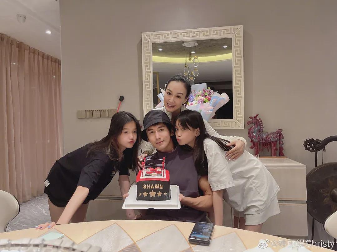看到钟丽缇三个女儿同框，才明白女儿要怎么养……（组图） - 41