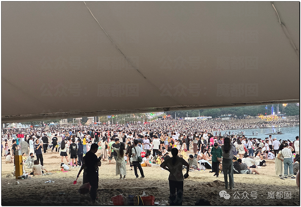 五一假期末尾更疯狂!国内景区人流量再攀高峰,心肝脾肺肾都挤出来(视频/组图) - 93