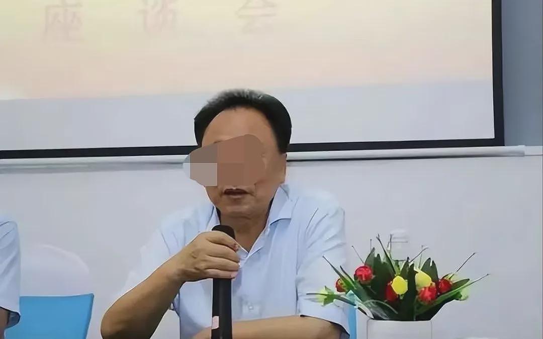 富豪养多个“老婆”每晚要“翻牌侍寝”？从劳动模范到全国通缉他都经历了什么（组图） - 14